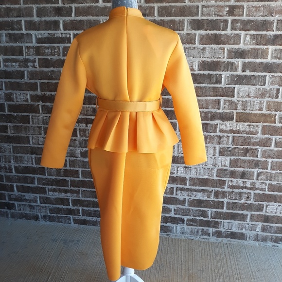 Co Bella Dress Suits - Picture 5 of 6